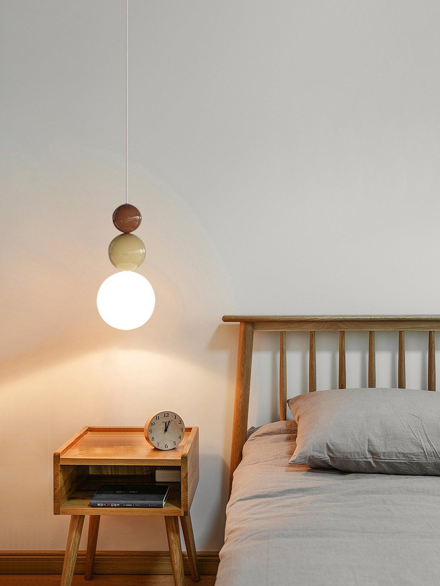 Acrylic Three Ball Pendant Lamp - Image 7