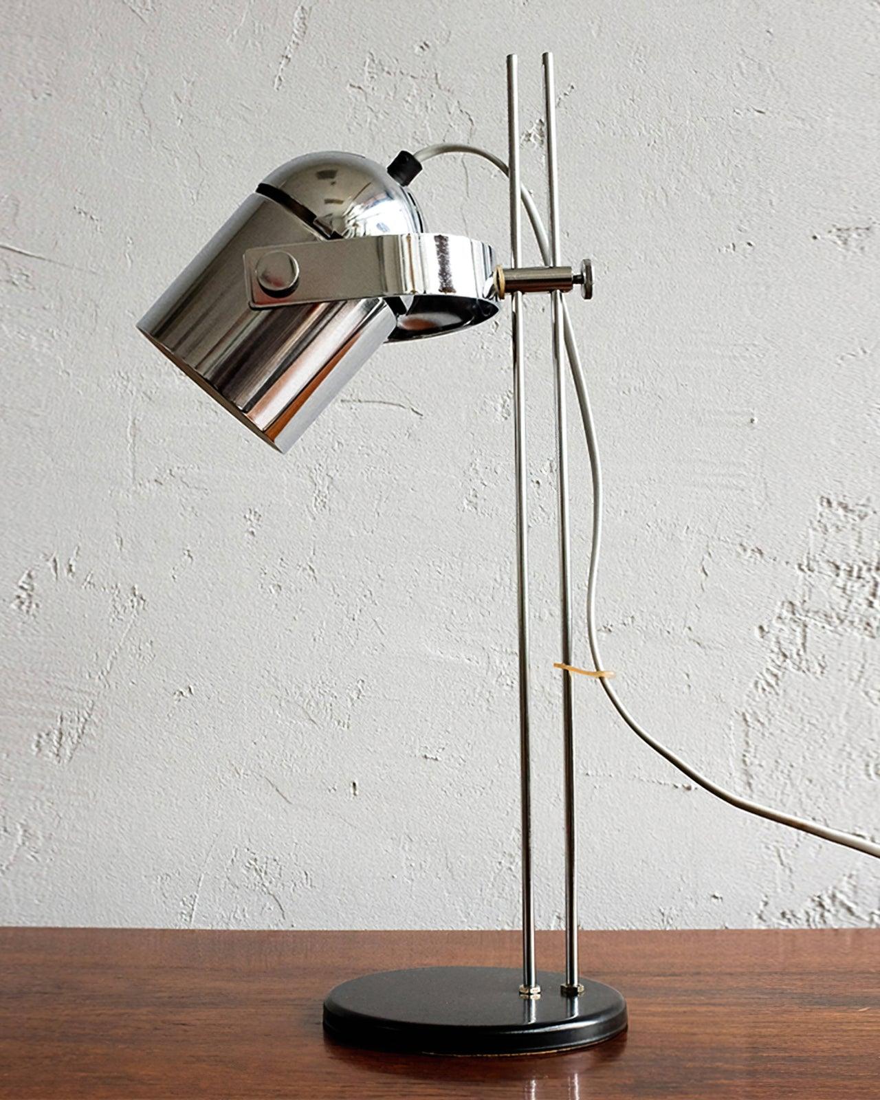 Adjusta Liftable Desk Lamp - Image 13