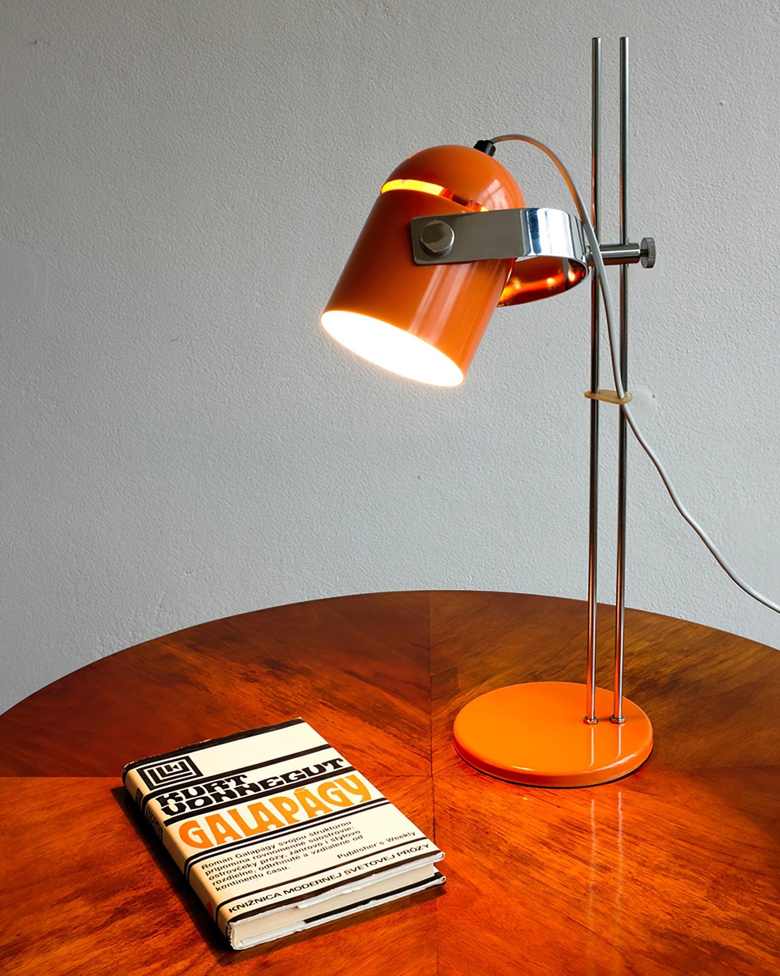 Adjusta Liftable Desk Lamp - Image 30
