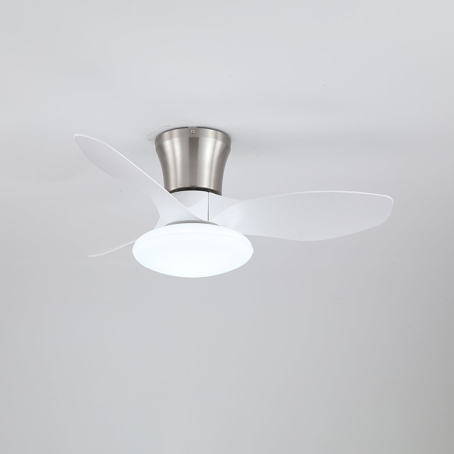 Aeris Curve Ceiling Fan Light - Image 17