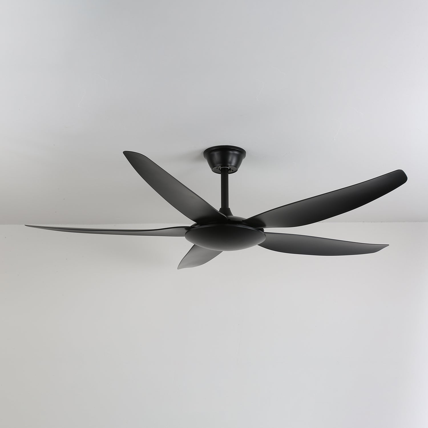Aeron Noir Ceiling Fan - Image 4