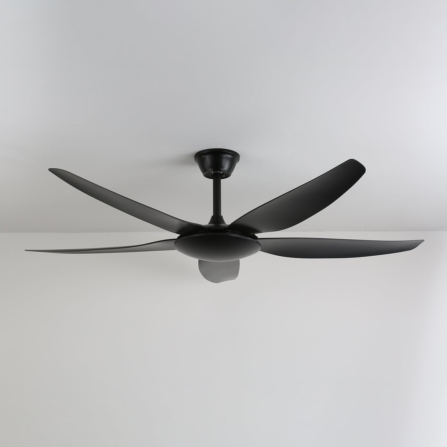 Aeron Noir Ceiling Fan - Image 5