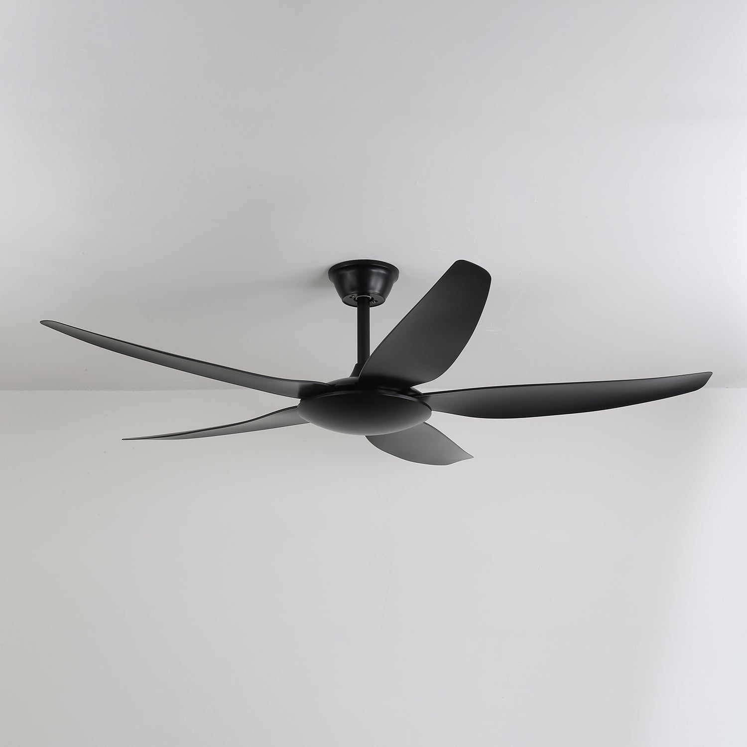 Aeron Noir Ceiling Fan - Image 6