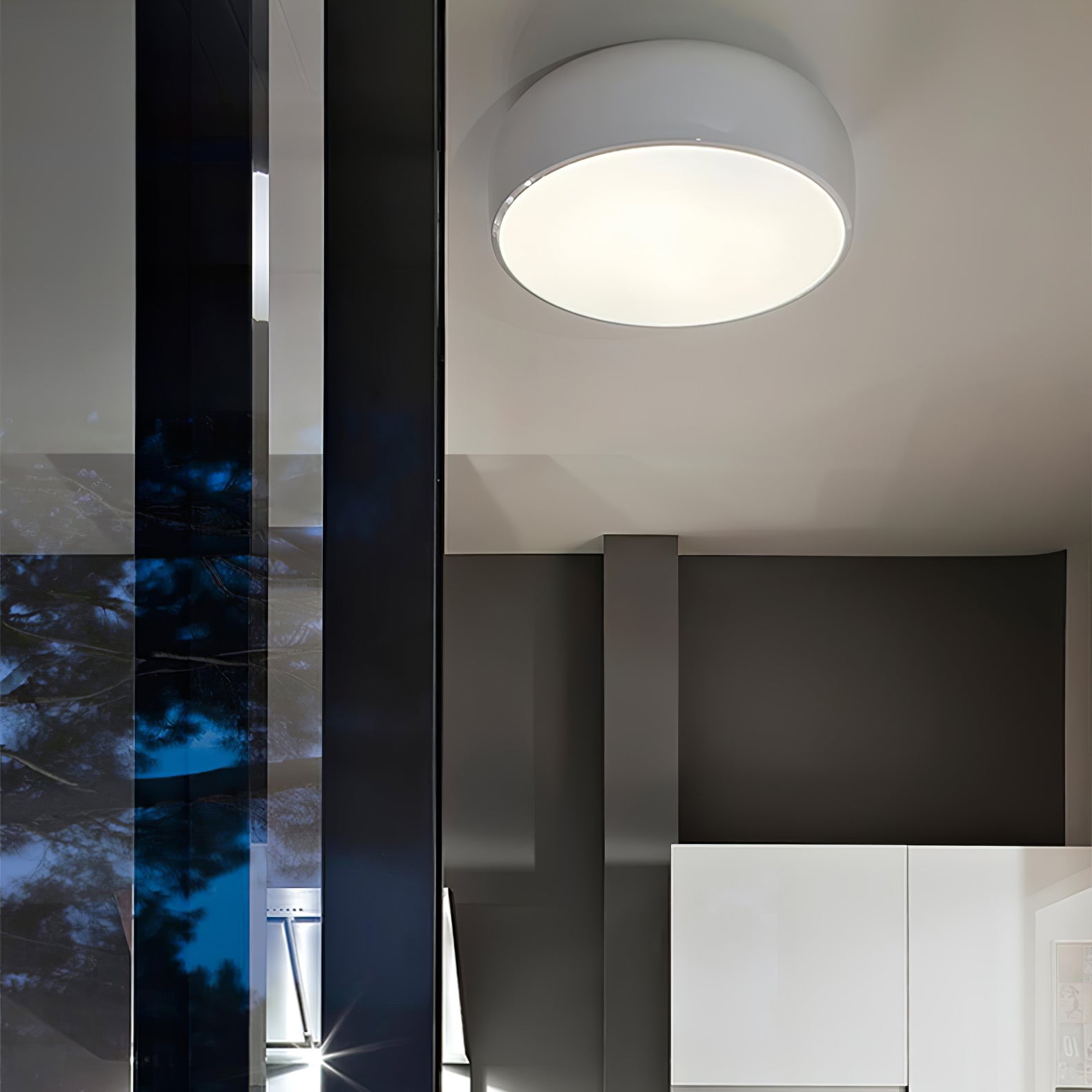 Aero Minimal Ceiling Lamp - Image 7